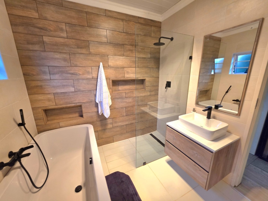 5 Bedroom Property for Sale in Panorama Free State